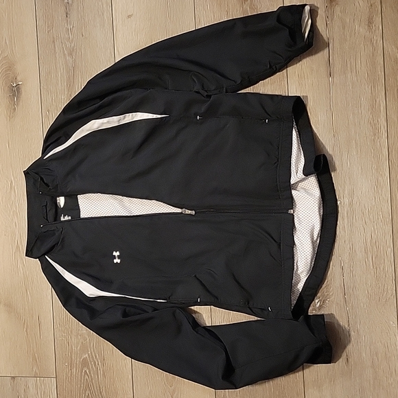 Under Armour Jackets & Blazers - Under armour light jacket